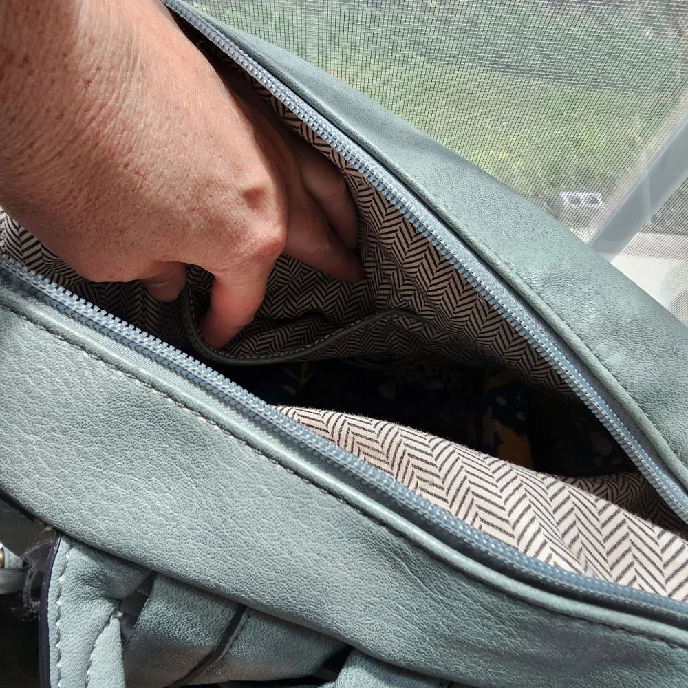 SHUTTER TOTES CAMERA BAG